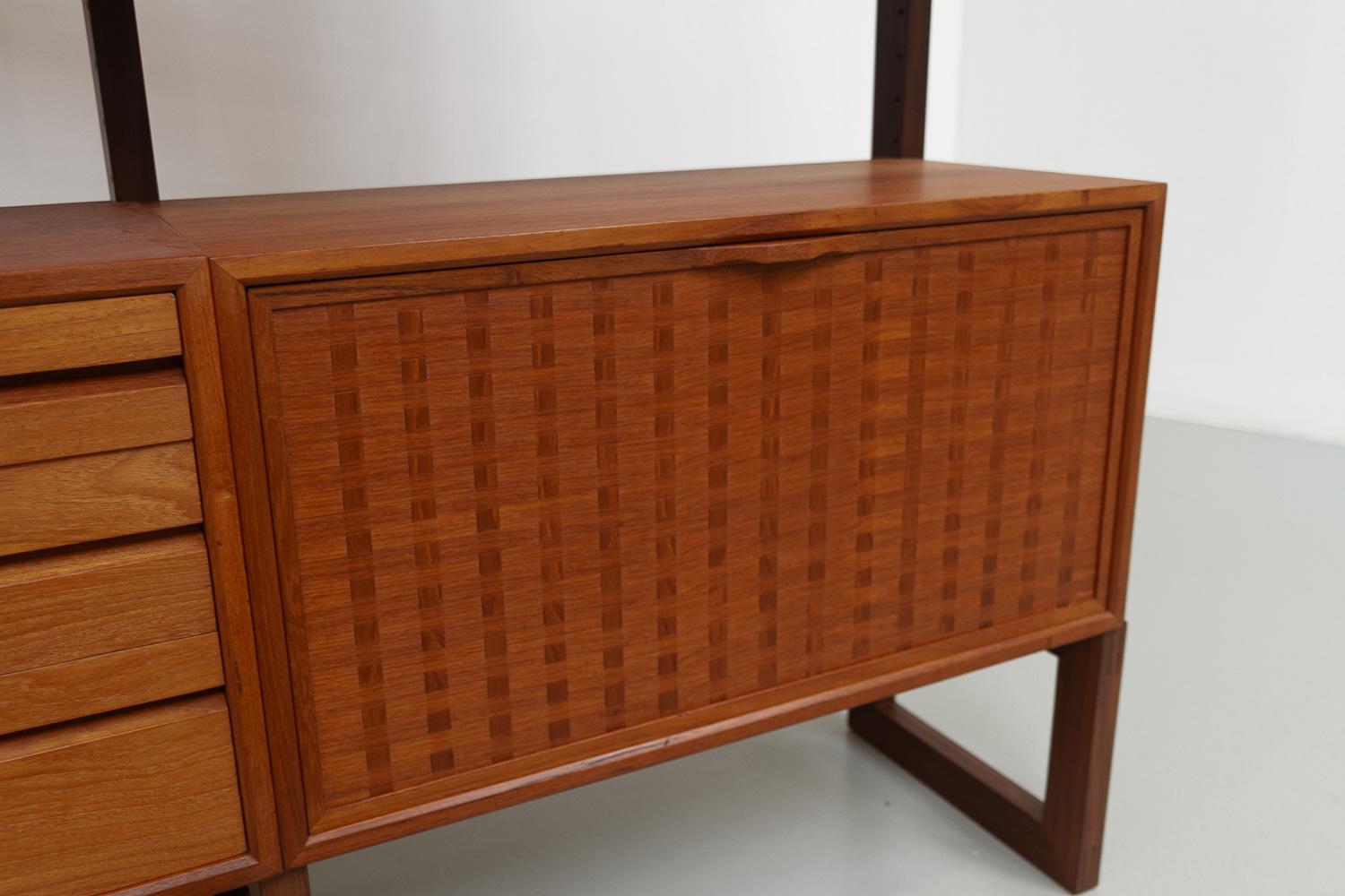 Danish Freestanding Teak Wall Unit by Poul Cadovius for Cado, 1960s. 4