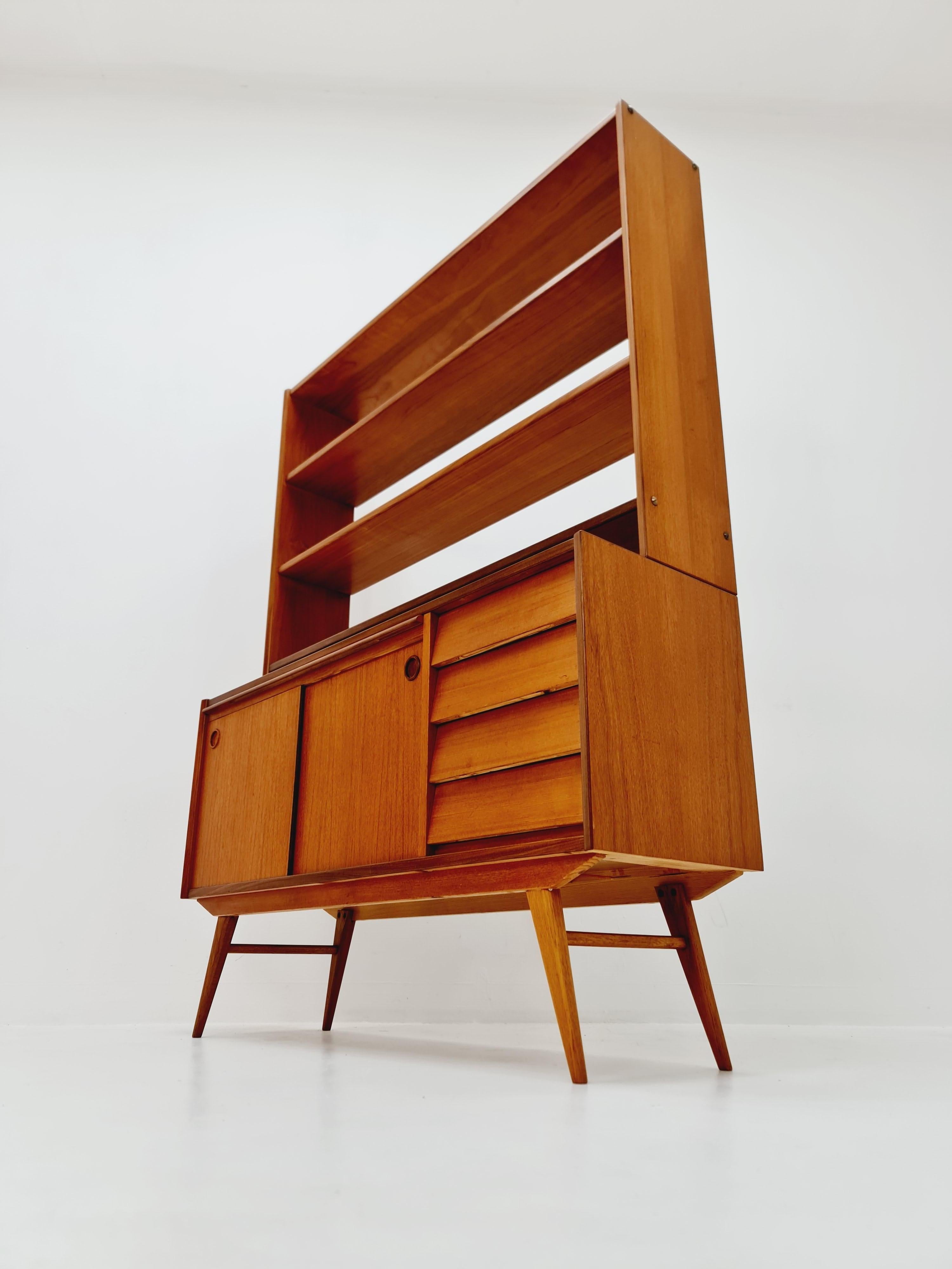 Dänisches freistehendes Vintage-Bücherregalsystem/Bücherregal aus Teakholz von Bengt Ruda, 1960 im Angebot 6