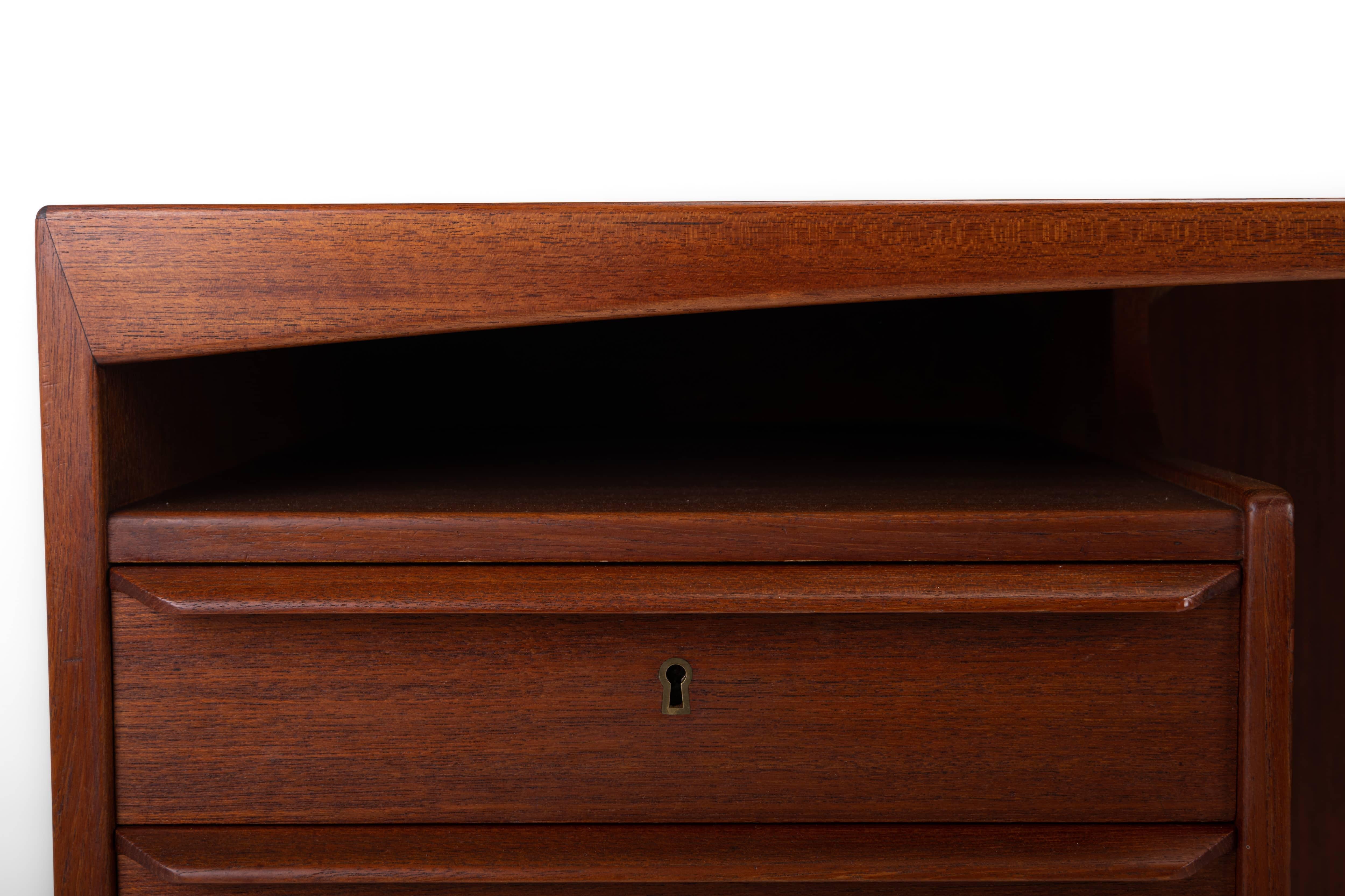 Danish Freestanding Writing Desk by Valdemar Mortensen, 1960s For Sale