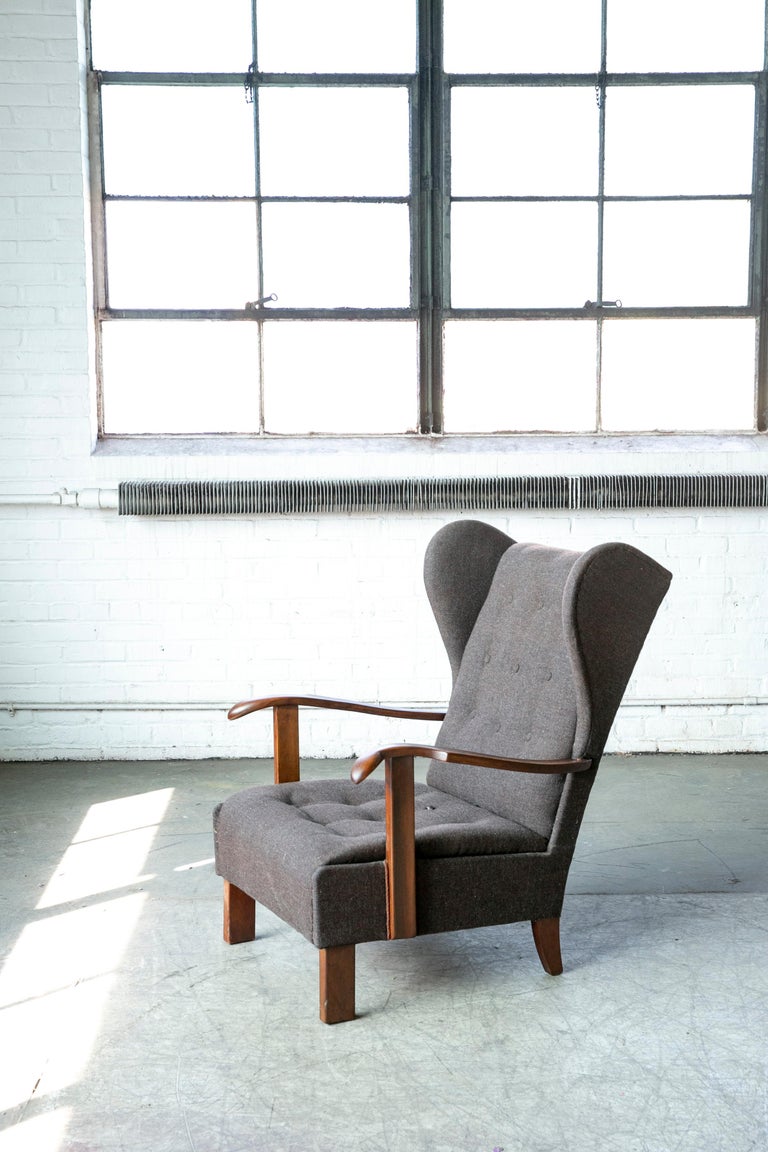 Danish Fritz Hansen Model 1582 Wingback Lounge Chair from the 1940's For Sale 1