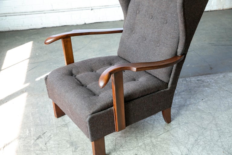 Danish Fritz Hansen Model 1582 Wingback Lounge Chair from the 1940's For Sale 3