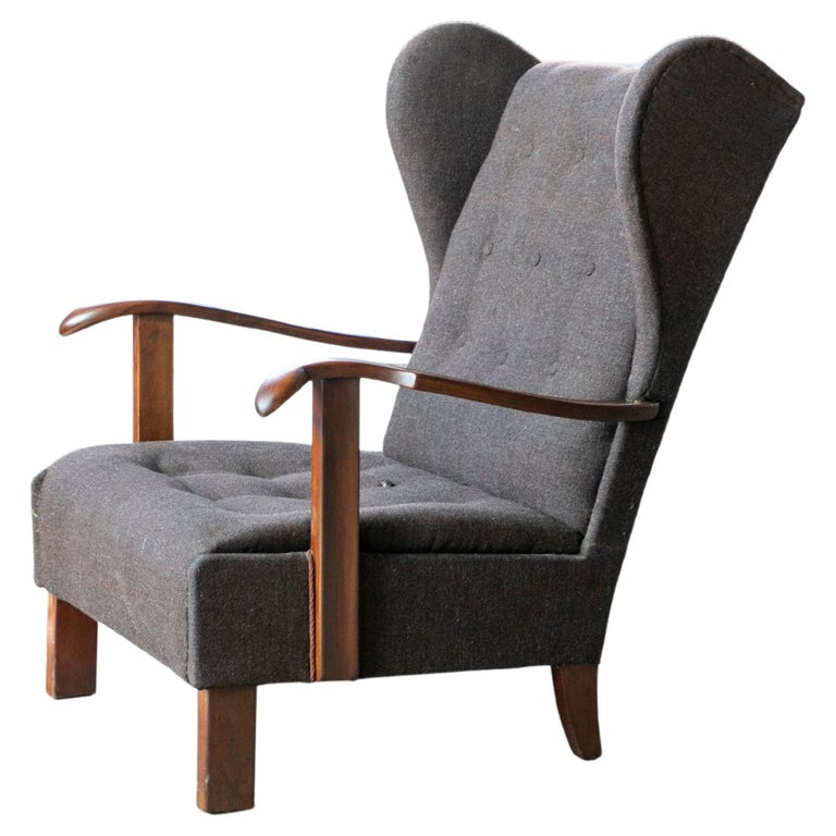 Danish Fritz Hansen Model 1582 Wingback Lounge Chair from the 1940's For Sale