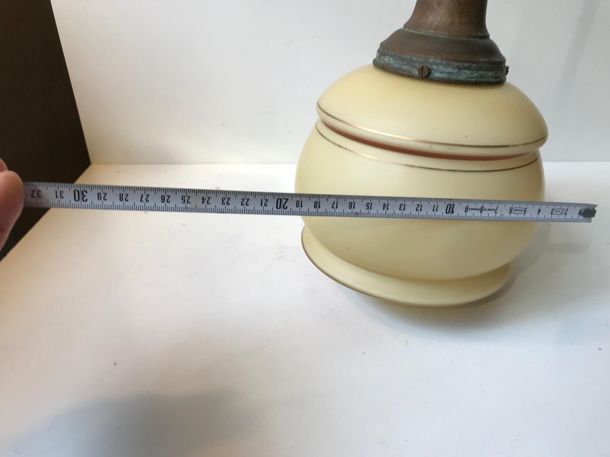 Lampada a sospensione Funkis danese in vetro opalino pastello e ottone, anni '40 in vendita 1