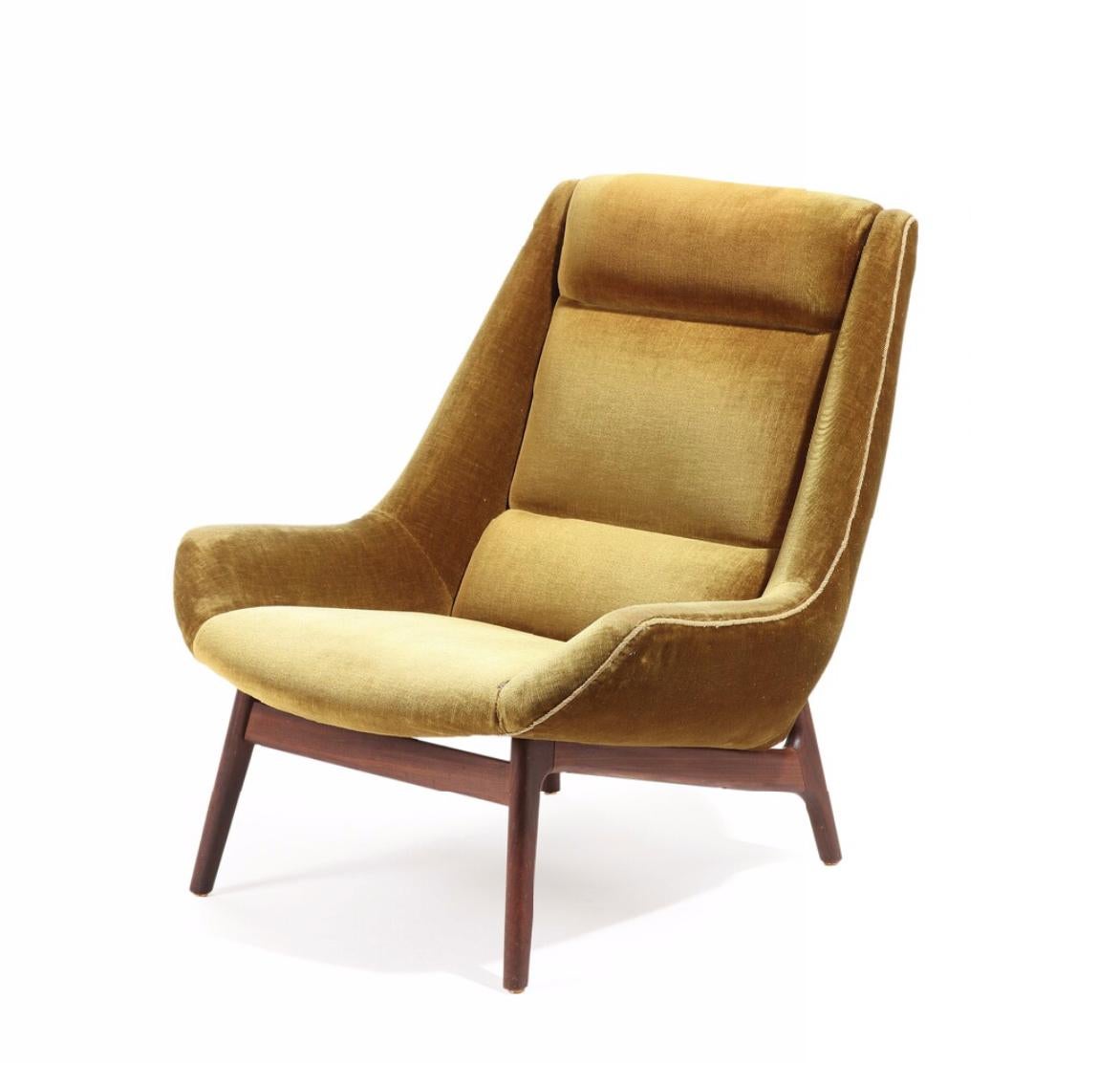Mid-Century Modern Danish Furniture Design : Velour Easy Chair
