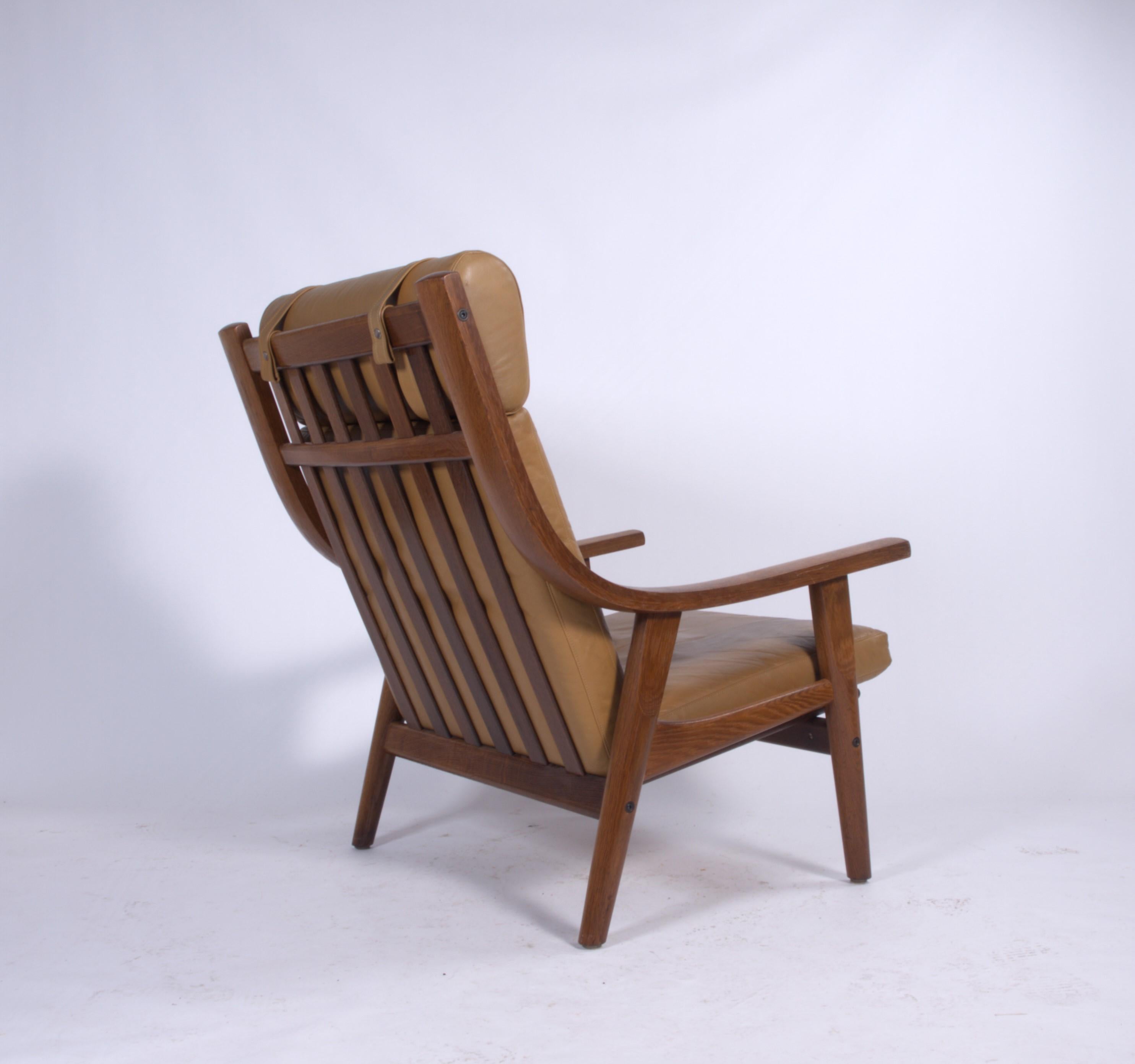 Danish GE530 Chair in Leather and Oak by Hans J. Wegner for Getama, 1970s In Good Condition In Store Heddinge, DK