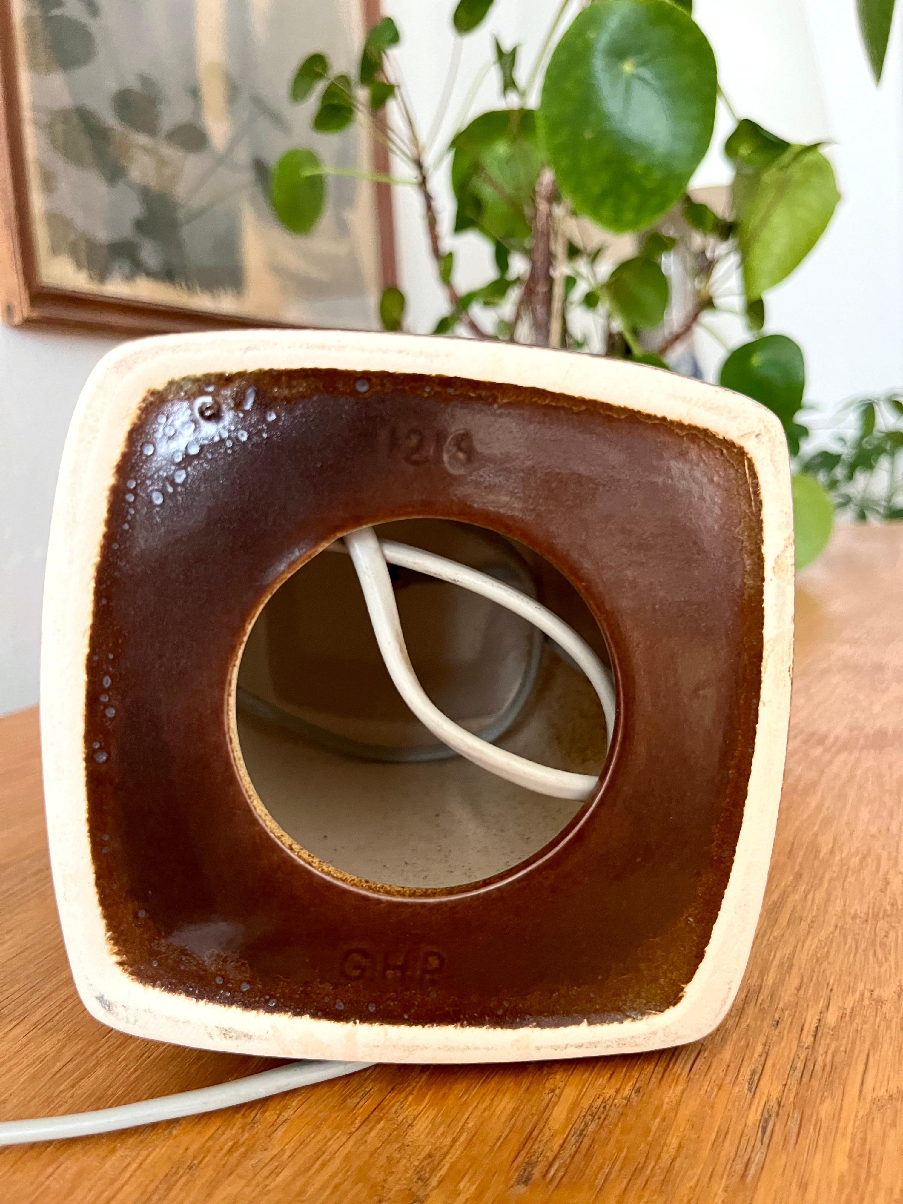 Danish Gerd Hiort Petersen Modernist Ceramic Table Lamp, 1960s For Sale 8