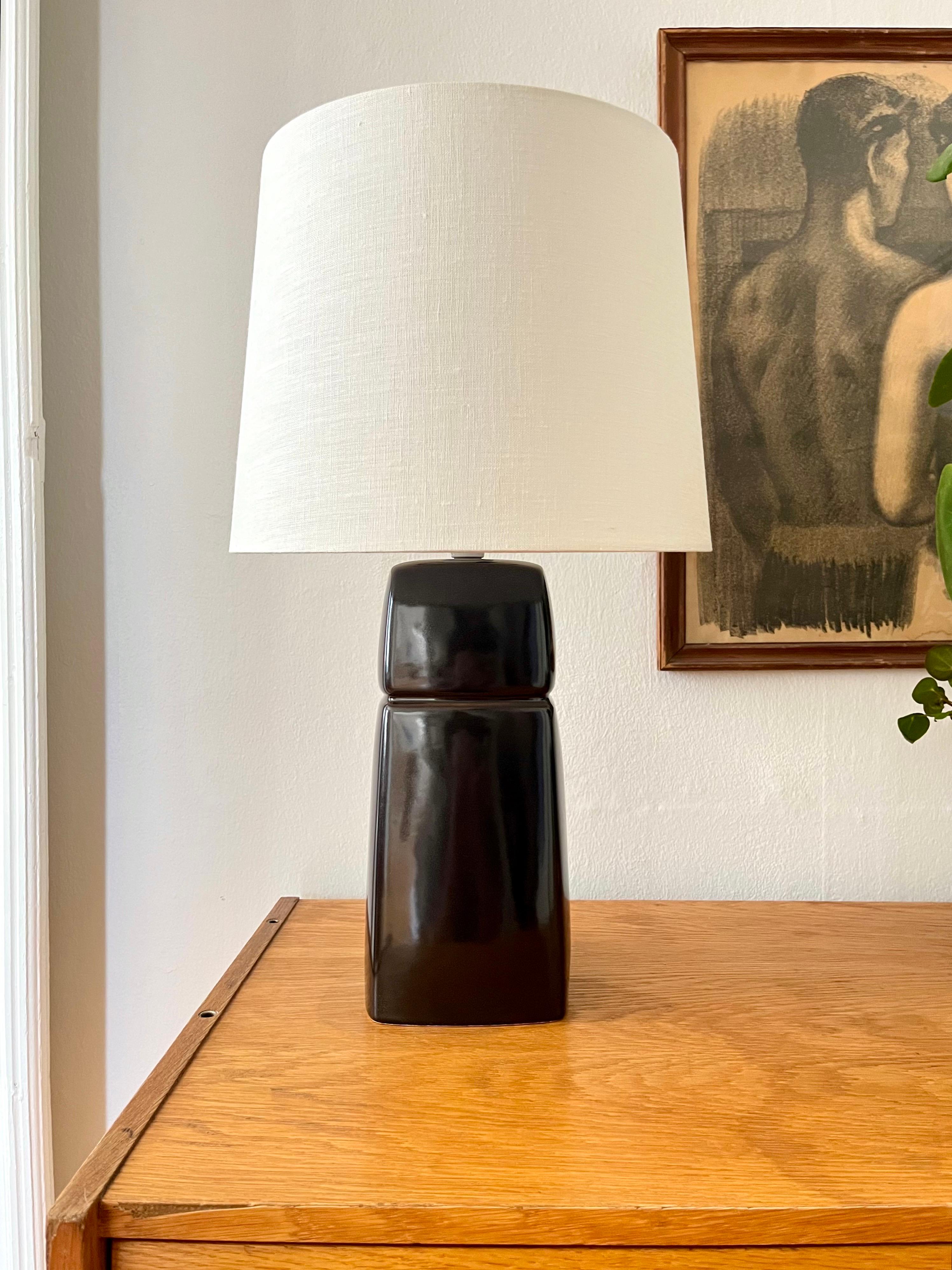 Scandinavian Modern Danish Gerd Hiort Petersen Modernist Ceramic Table Lamp, 1960s For Sale