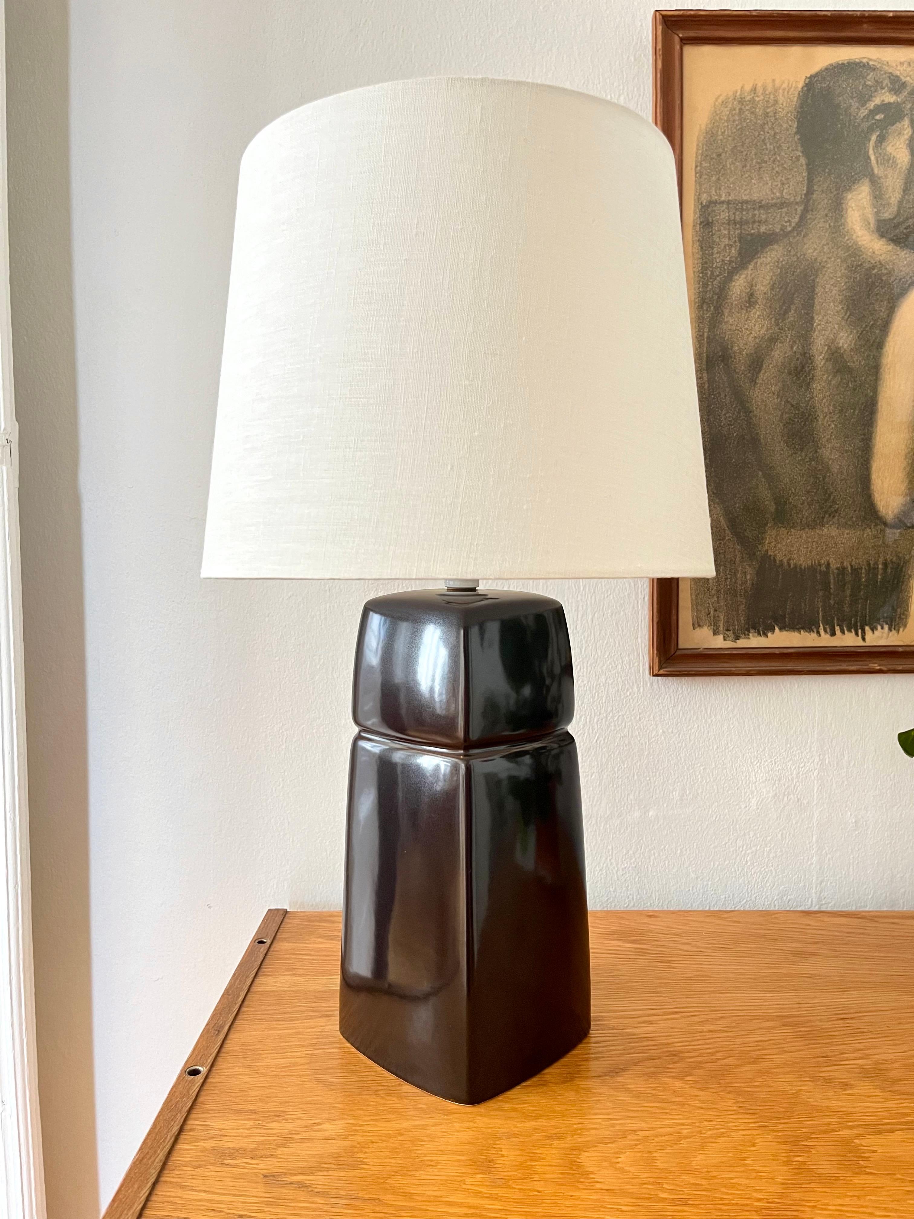 Glazed Danish Gerd Hiort Petersen Modernist Ceramic Table Lamp, 1960s For Sale