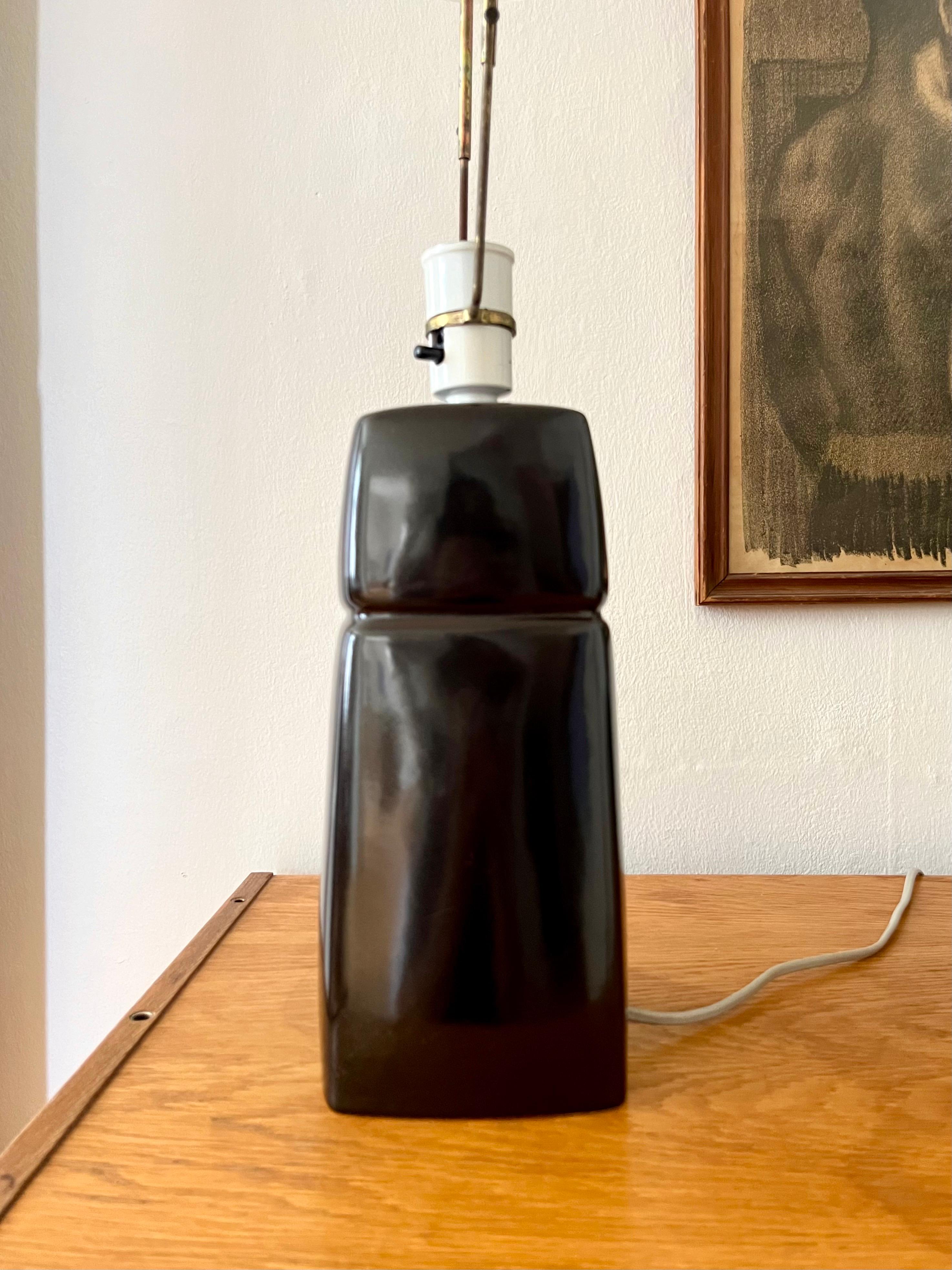 Danish Gerd Hiort Petersen Modernist Ceramic Table Lamp, 1960s For Sale 1