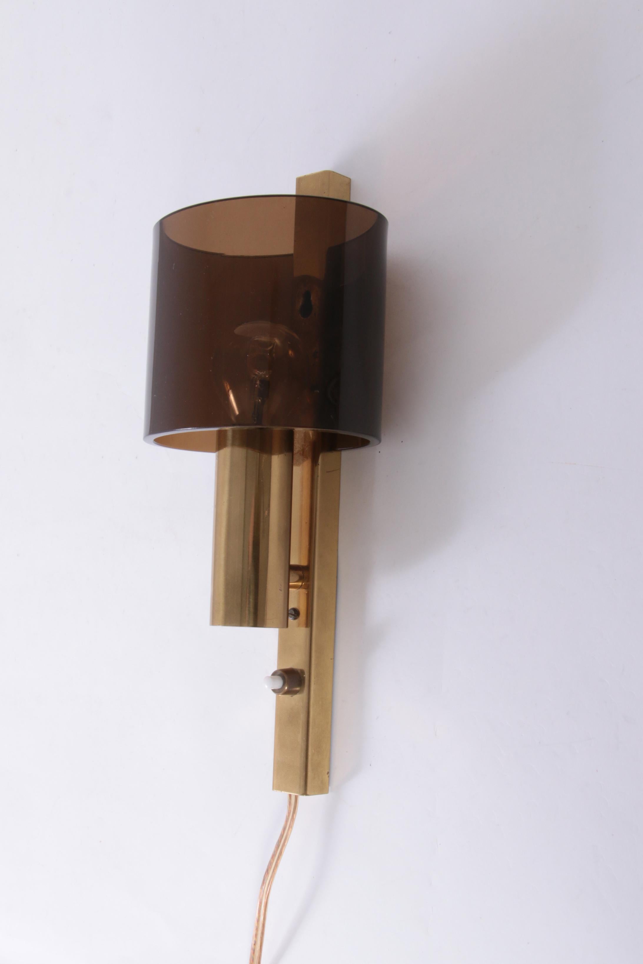 Scontrino danese in ottone dorato e vetro acrilico fumé di Hassel & Teudt, anni '60 in vendita 3