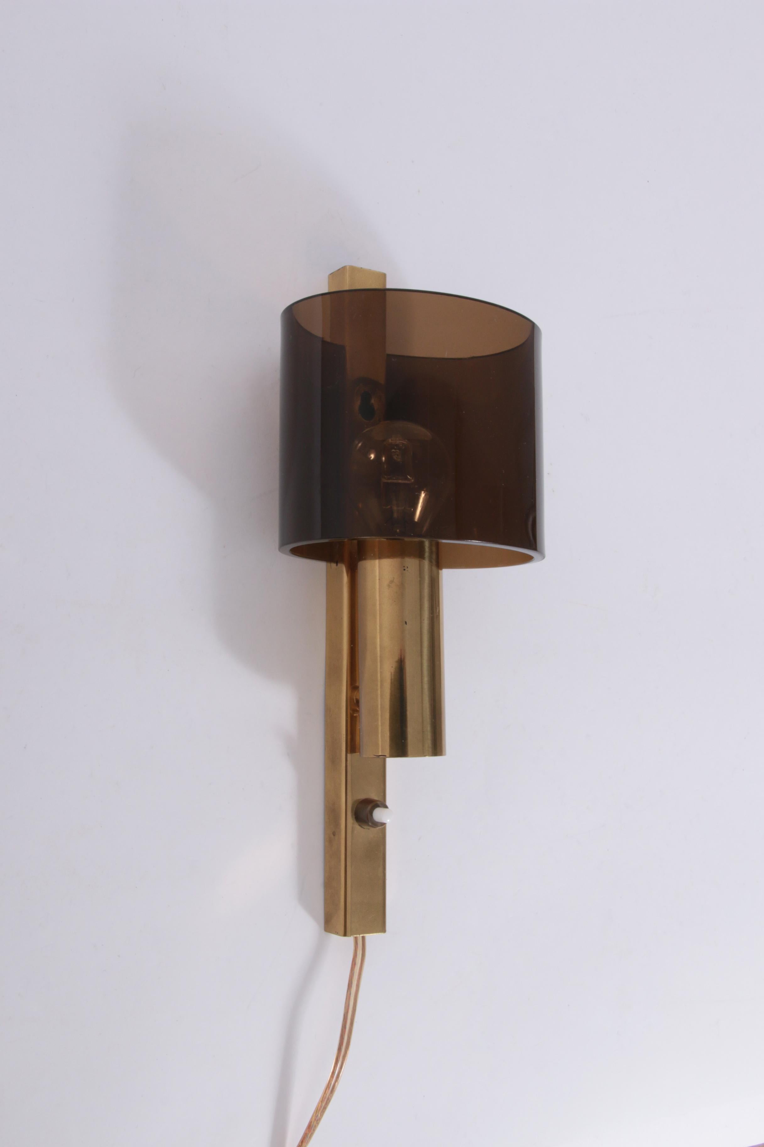 Scontrino danese in ottone dorato e vetro acrilico fumé di Hassel & Teudt, anni '60 in vendita 2