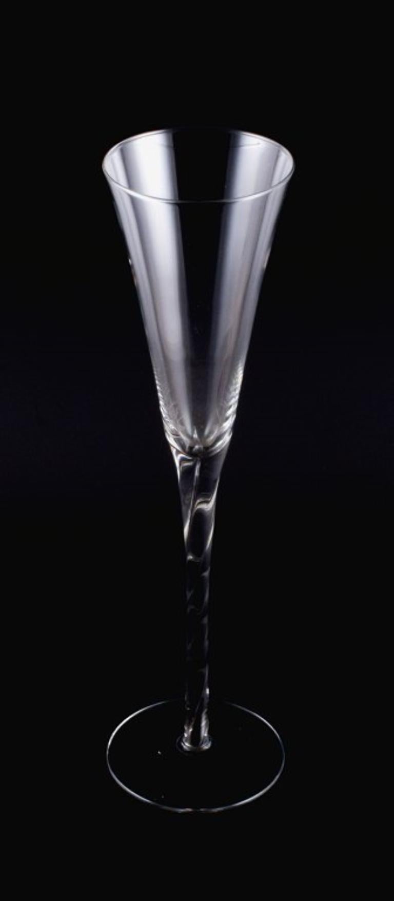 Danish Glass Artist, Two Champagne Flutes in Art Glass, Late 20th C In Excellent Condition For Sale In Copenhagen, DK