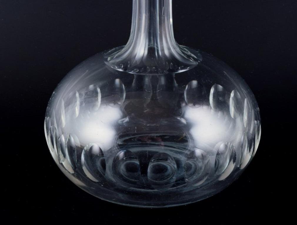 Mid-20th Century Danish glasswork, wine decanter in facet-cut glass. 1930s/1940s. 