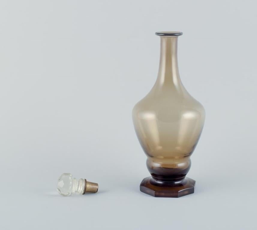 Mid-20th Century Danish glassworks, mouth-blown Art Deco wine decanter in smoked glass  For Sale