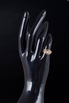 Dänischer Goldschmied. Ring aus 14-Karat-Gold mit drei farblosen Steinen. 1930er Jahre