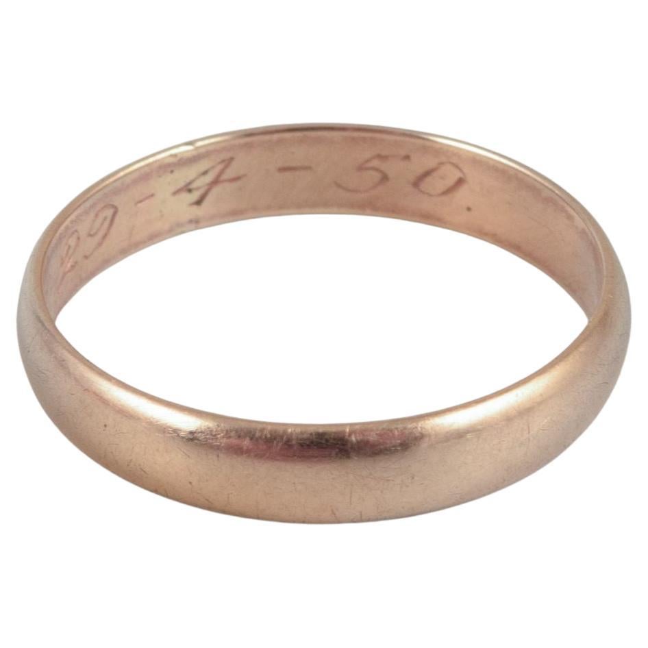 Orfebre danés. Anillo de alianza de oro de 14 quilates. Diseño clásico y minimalista.