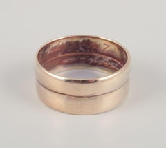 Danish goldsmith. 14 karat gold ring. Classic and minimalist design. Mid-20th c
