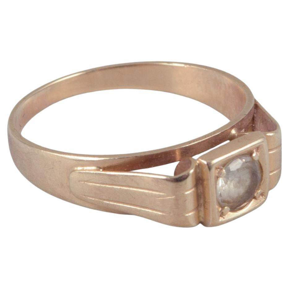 Dänischer Goldschmied. Ring aus 14-karätigem Gold mit einem Halbedelstein. im Angebot