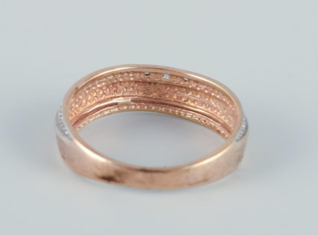 Women's Danish goldsmith, 8 karat gold ring adorned with three diamonds. Art Deco design For Sale