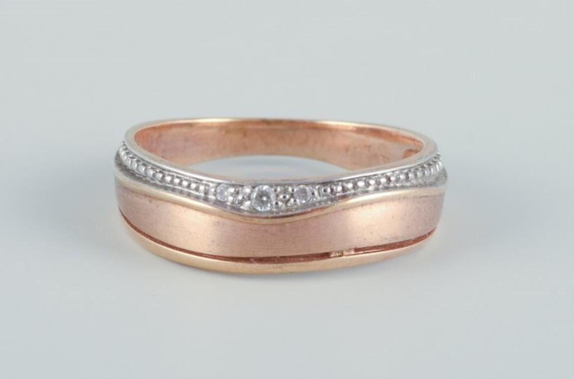Danish goldsmith, 8 karat gold ring adorned with three diamonds. Art Deco design For Sale 1