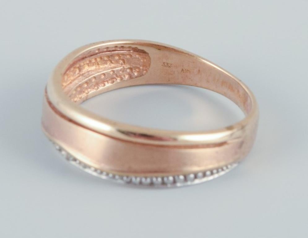 Danish goldsmith, 8 karat gold ring adorned with three diamonds. Art Deco design For Sale 2
