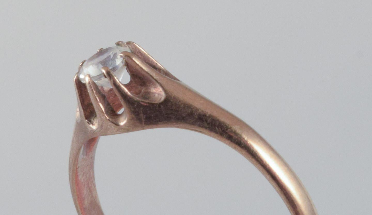Dänischer Goldschmied. Klassischer Goldring mit einem Halbedelstein. Mitte des 20. Jahrhunderts im Zustand „Hervorragend“ im Angebot in bronshoj, DK