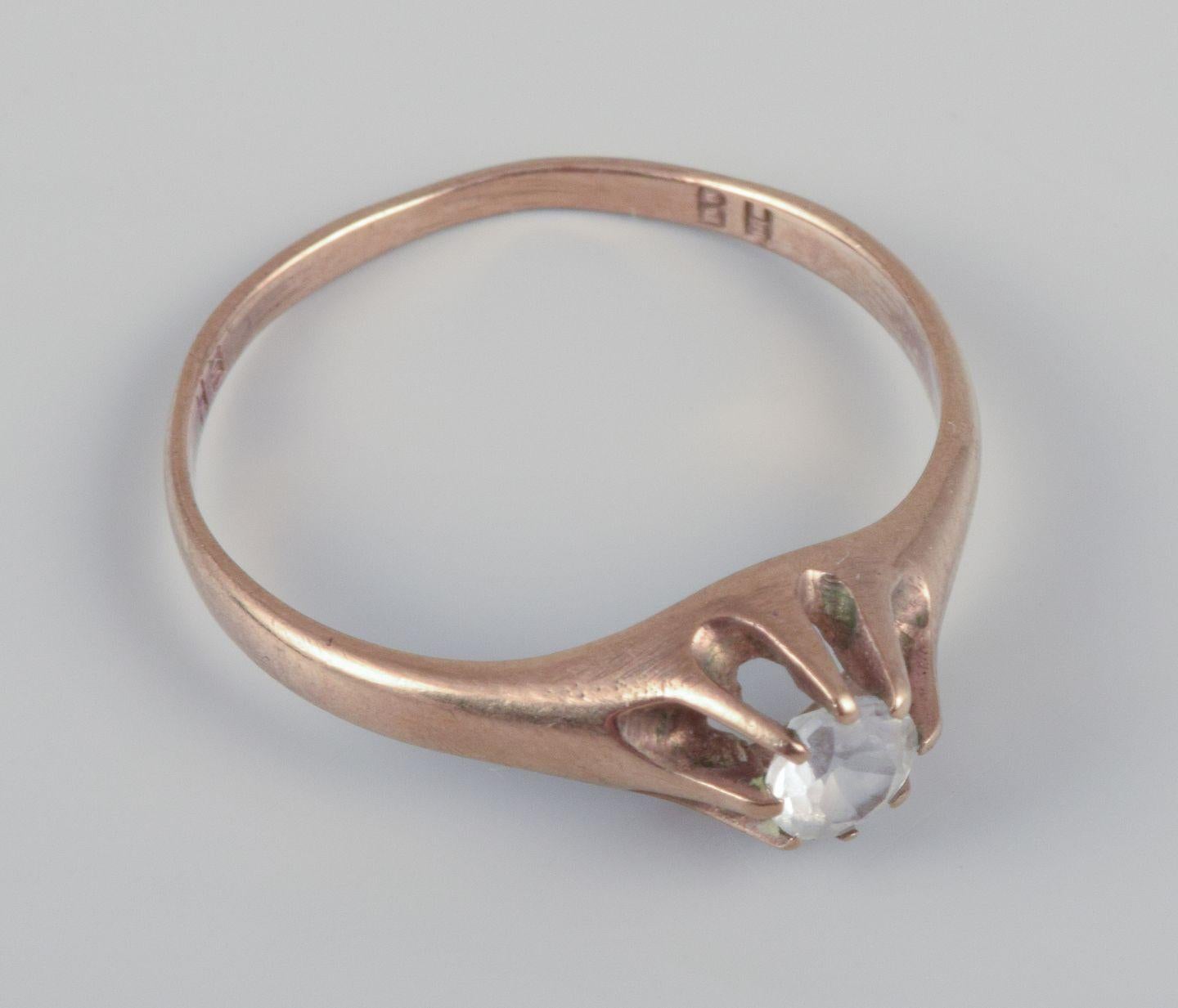 Dänischer Goldschmied. Klassischer Goldring mit einem Halbedelstein. Mitte des 20. Jahrhunderts im Angebot 2