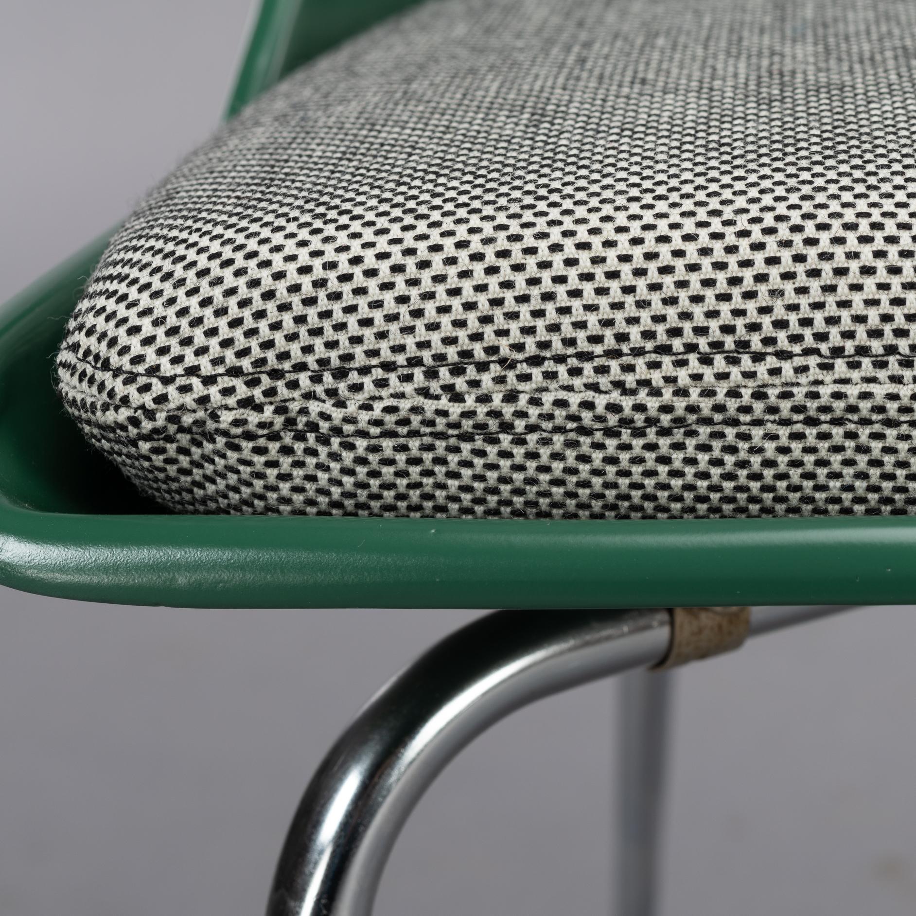 Danish Green dining chairs by Kai Korbing for Fibrex Denmark, Set of 2 For Sale 3