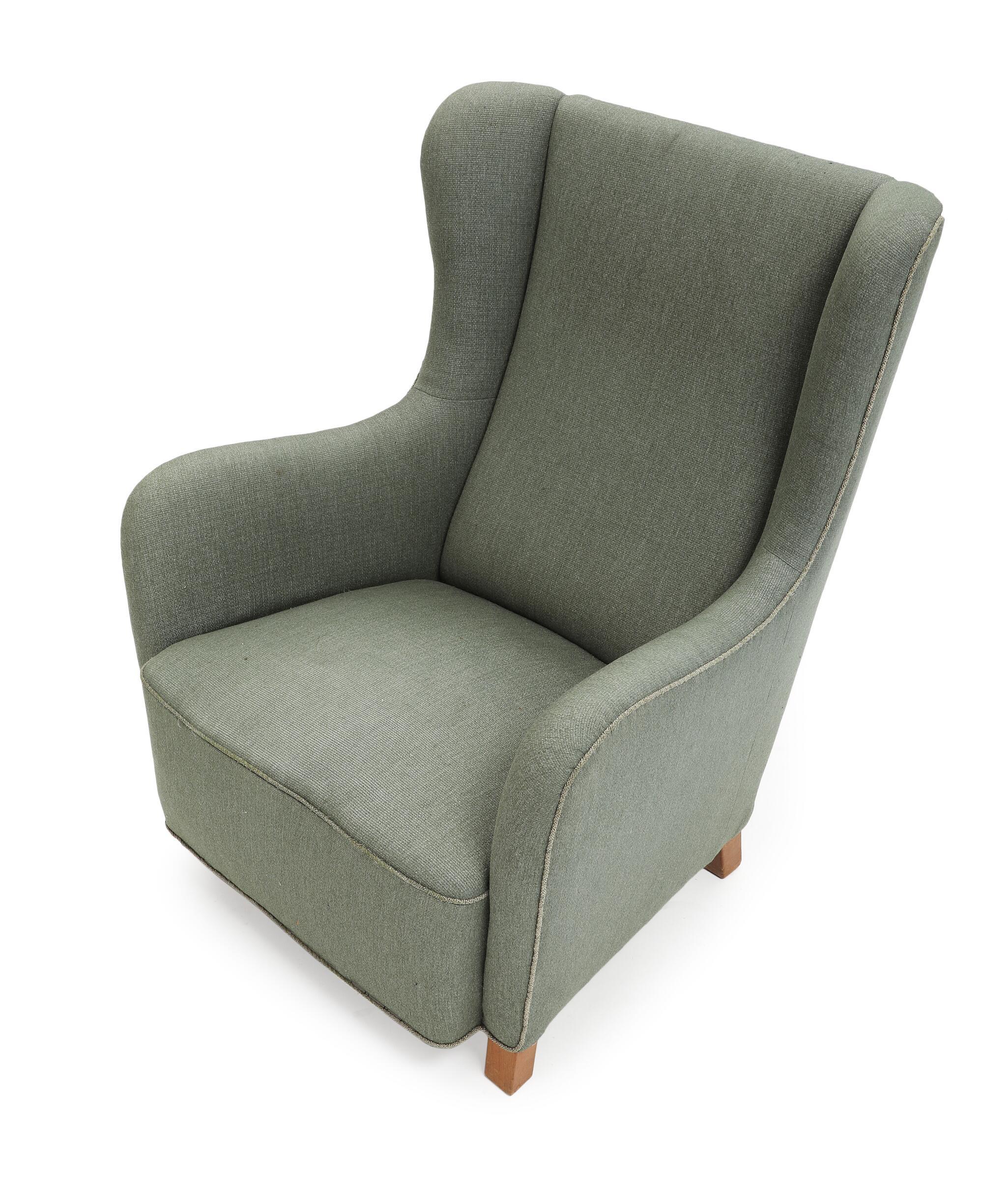 Danish Green Wool Easy Chair with Beech Wood Legs In Good Condition In Los Angeles, CA
