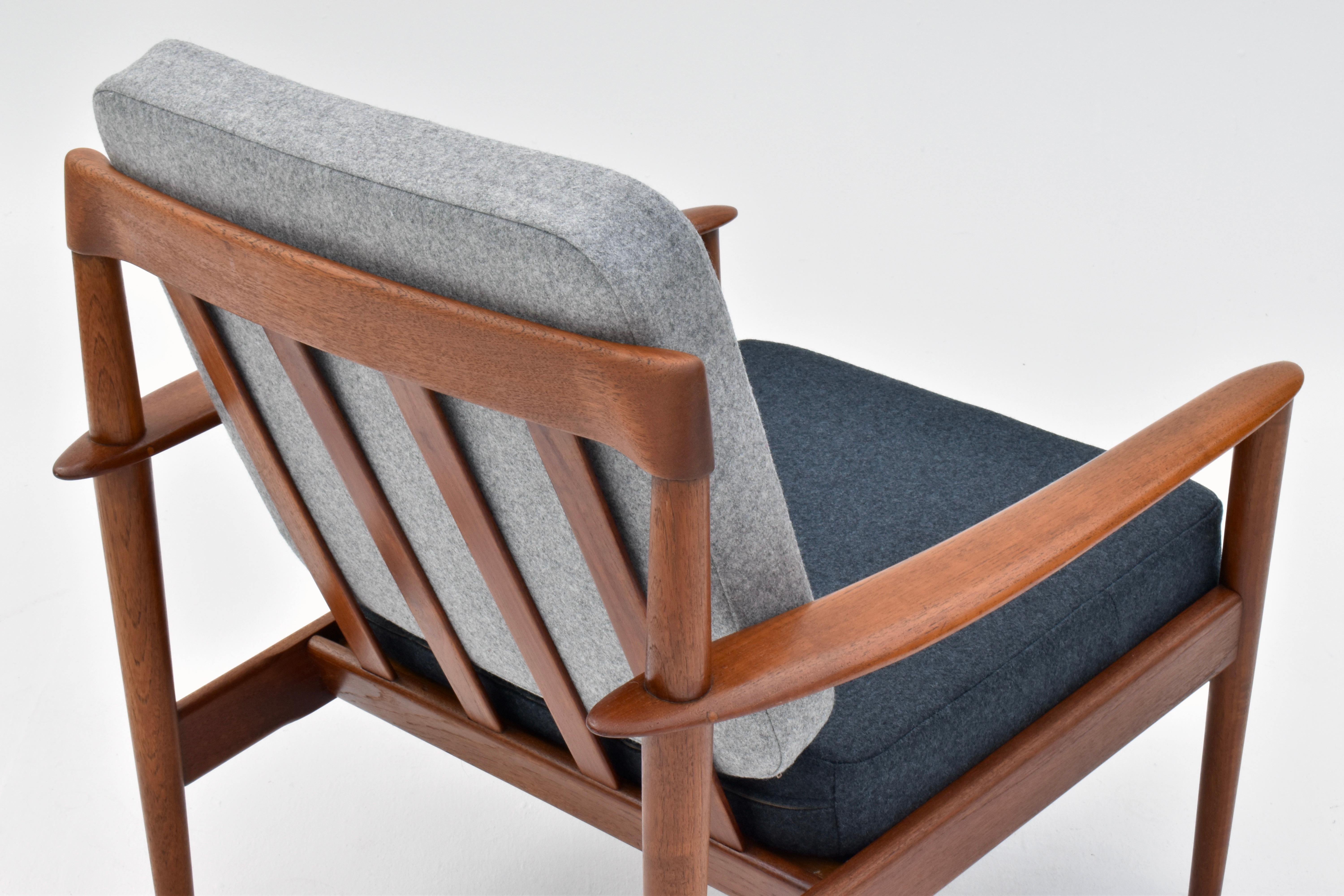 Chaise longue danoise Grete Jalk Modèle PJ56 en teck pour Poul Jeppesen Mobelfabrik Bon état - En vente à Shepperton, Surrey