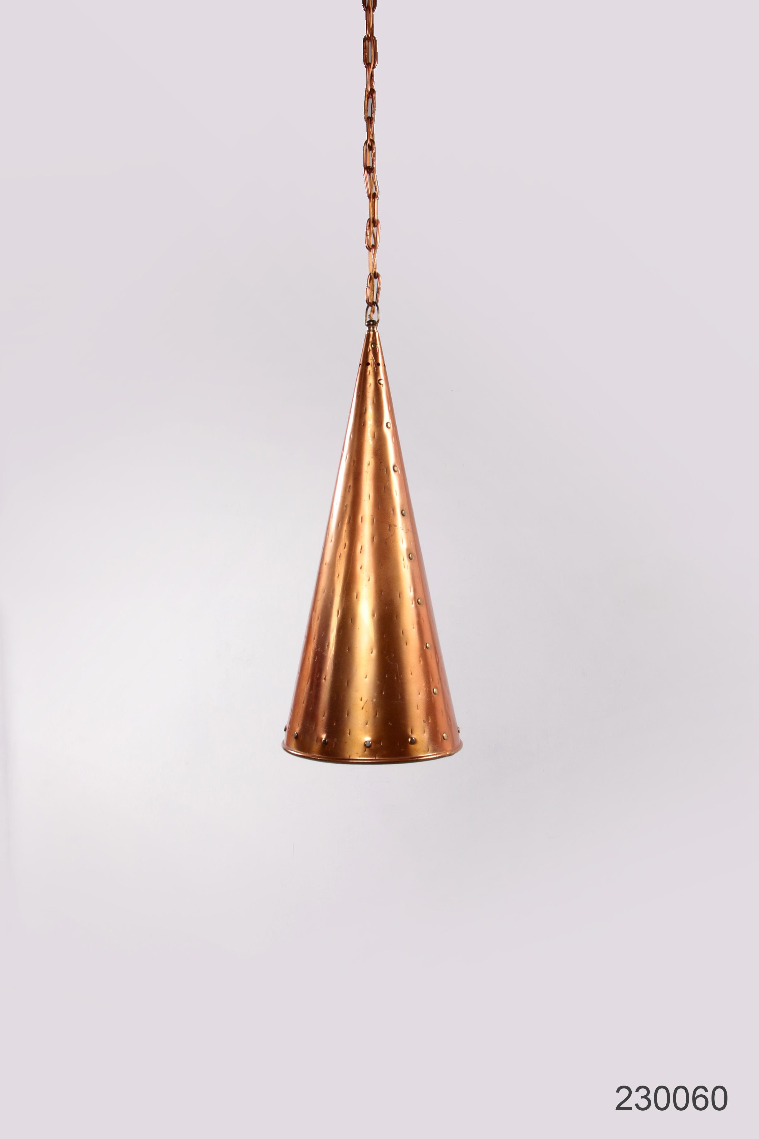 Danish hand-hammered copper hanging lamp by E.S Horn Aalestrup, 1950s For Sale 5