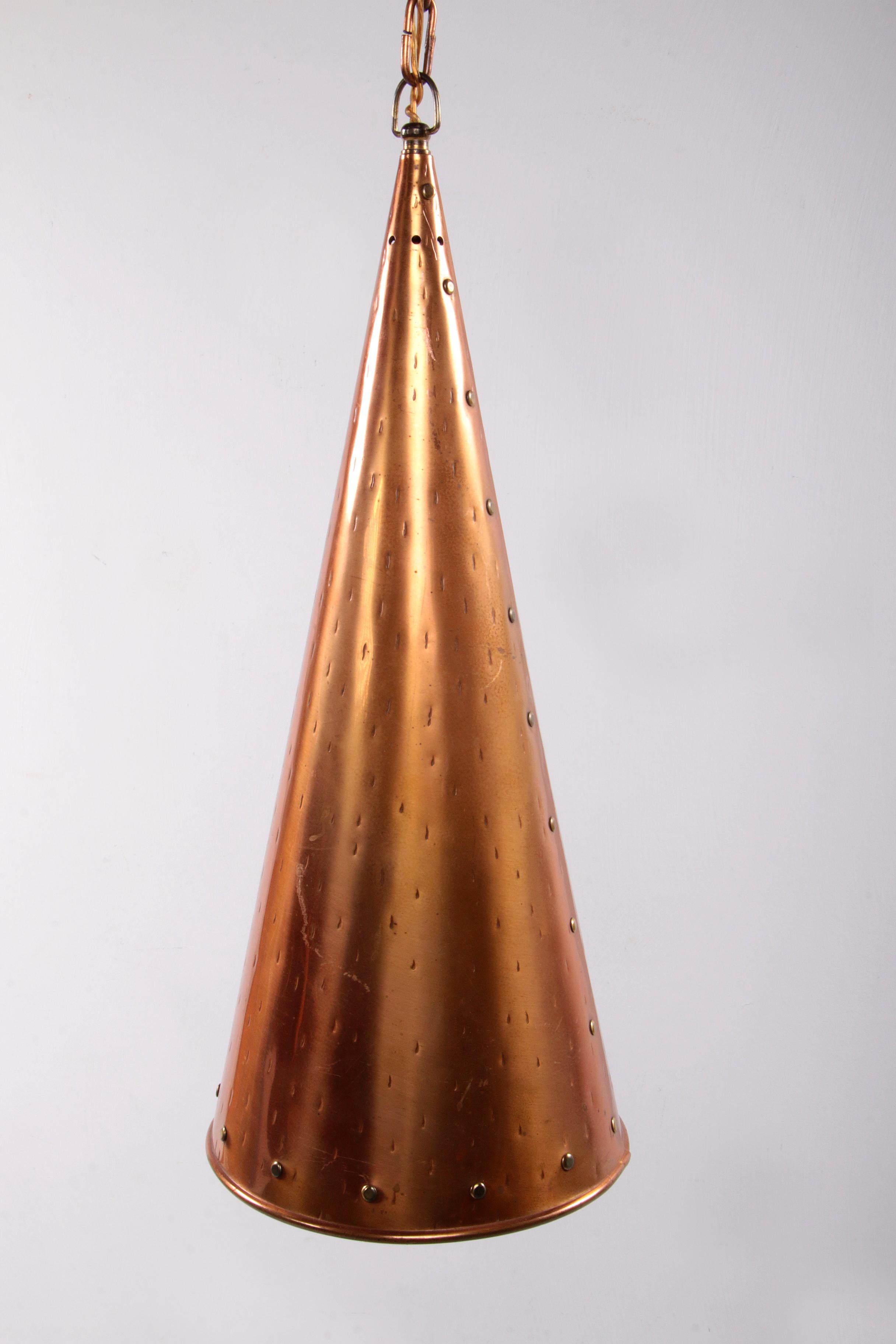 Scandinavian Modern Danish hand-hammered copper hanging lamp by E.S Horn Aalestrup, 1950s For Sale