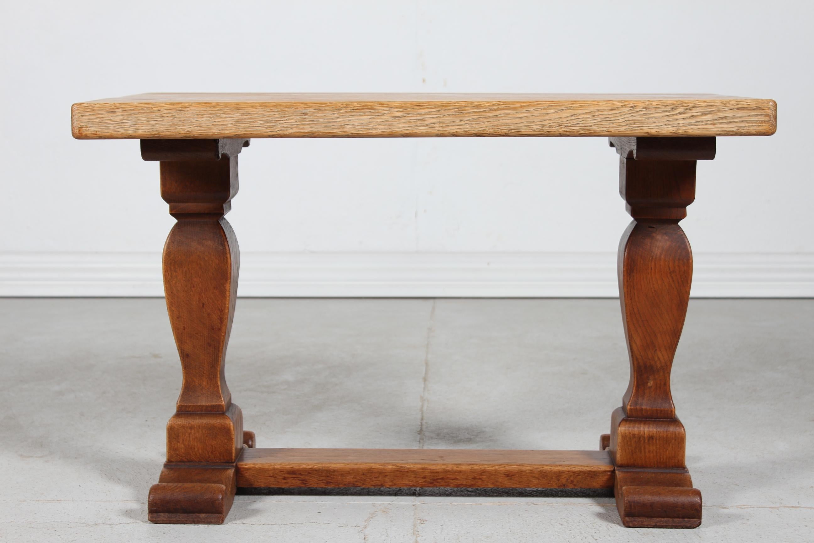 Danish Handcrafted Kjærnulf Style Brutalist Coffee Table of Solid Oak 1940 In Good Condition In Silkeborg, Silkeborg