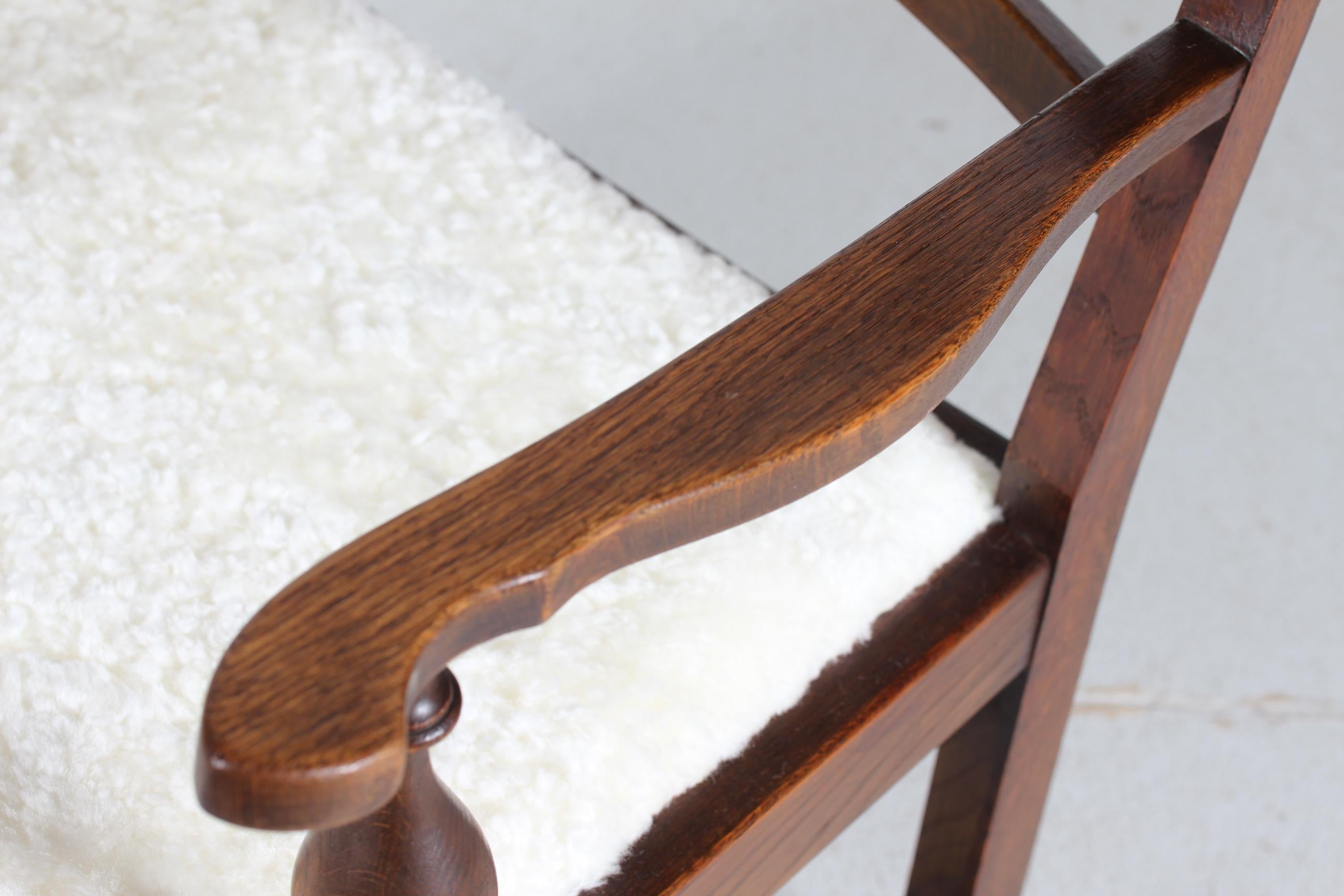 Danish Sculptural Handcrafted Lounge Chair of Solid Oak with Sheepskin 1940s For Sale 6