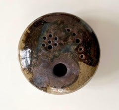 Jarrón redondo de cerámica danesa hecha a mano, forma orgánica, esmalte de lava, años 60