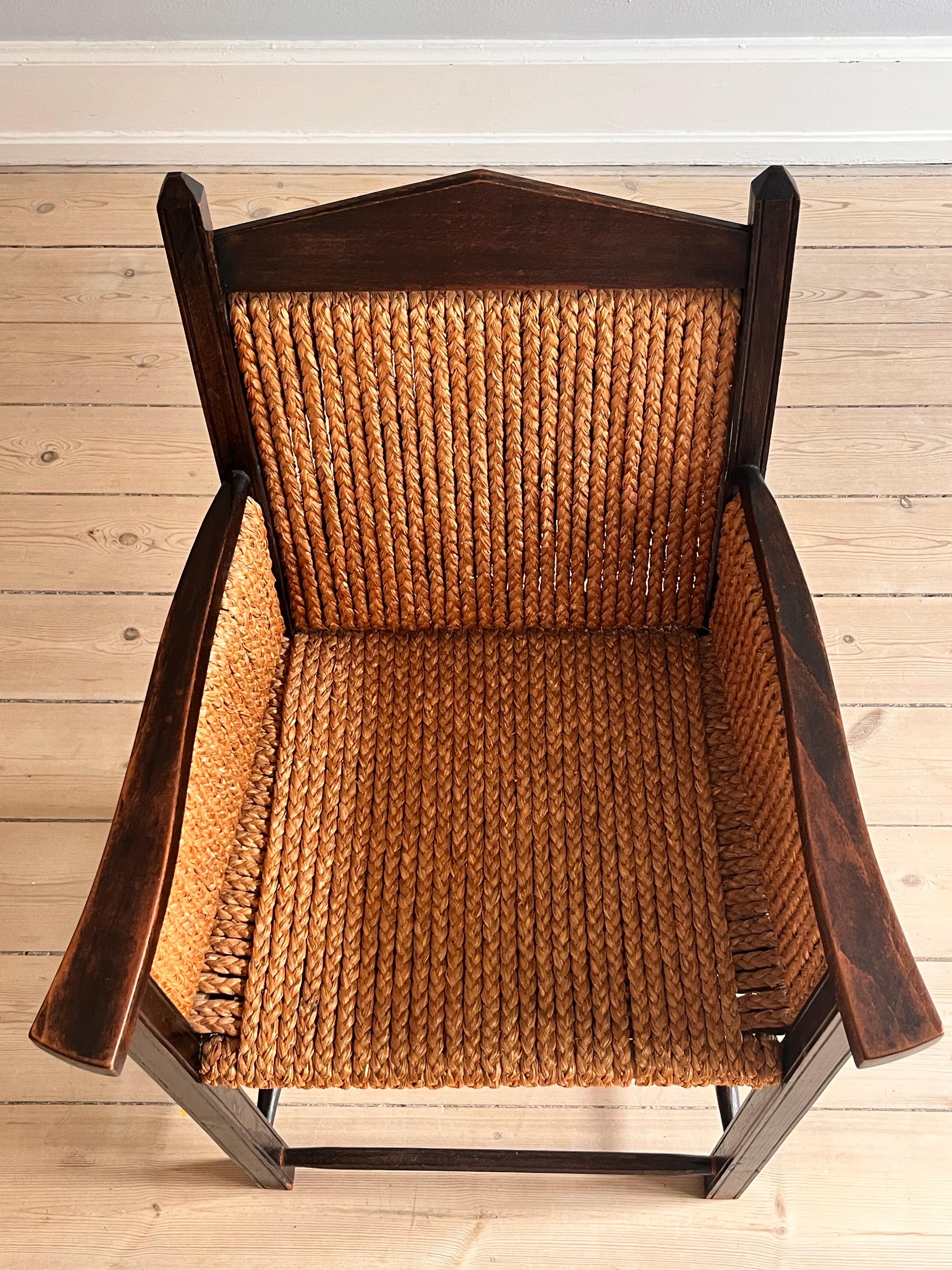 Poltrona danese in corda di Wicker Rattan intrecciato a mano in faggio tinto, anni '60 in vendita 4