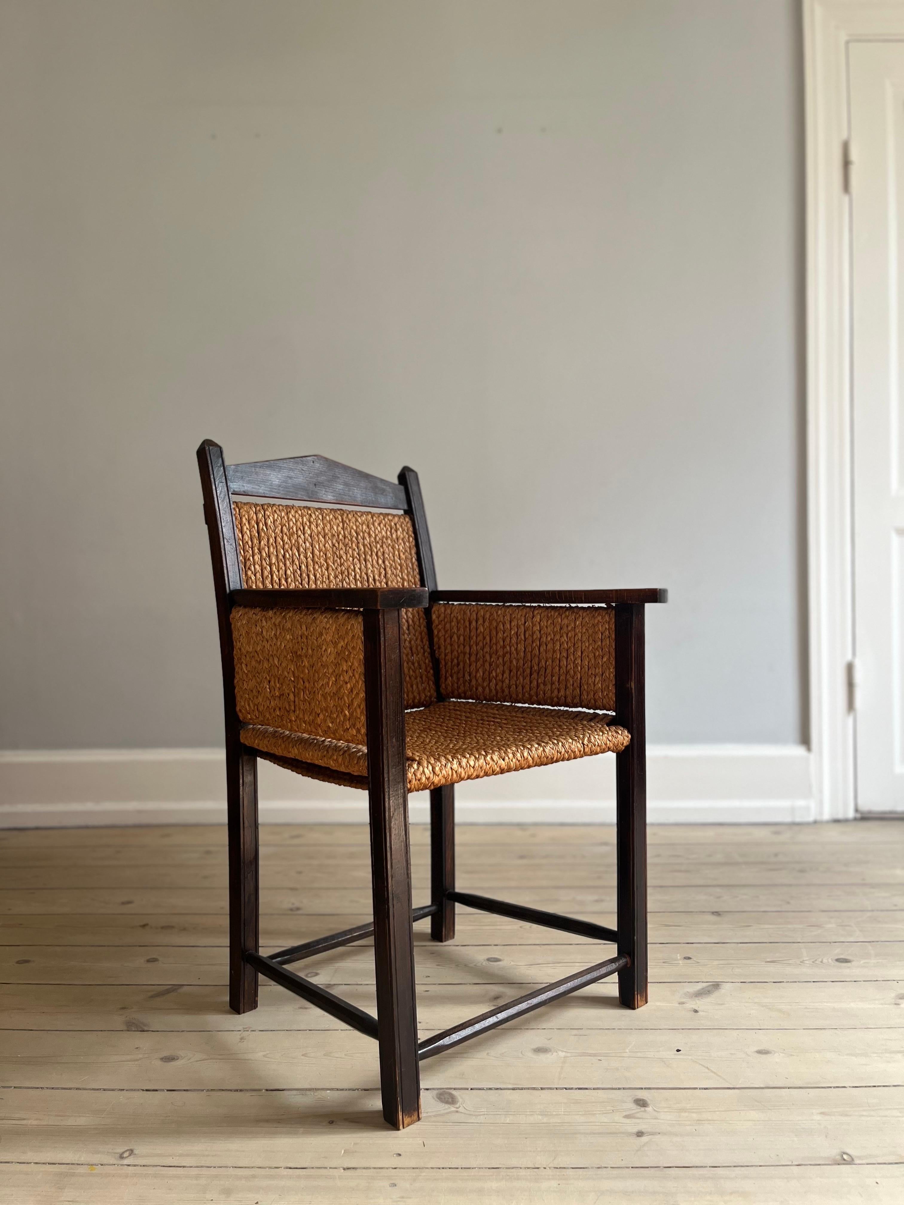Danese Poltrona danese in corda di Wicker Rattan intrecciato a mano in faggio tinto, anni '60 in vendita