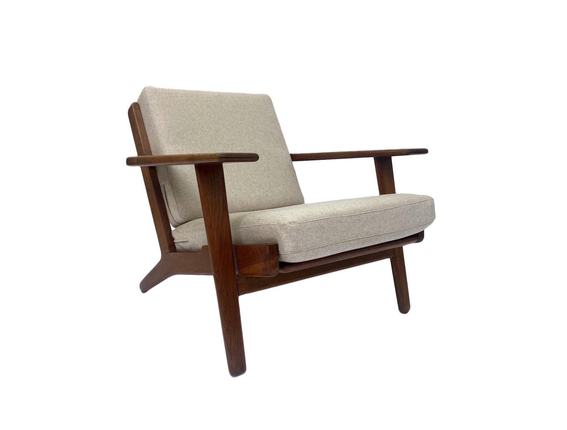 Danish Hans J. Wegner Ge 290 Oak And Cream Wool Lounge Armchair For Getama  4