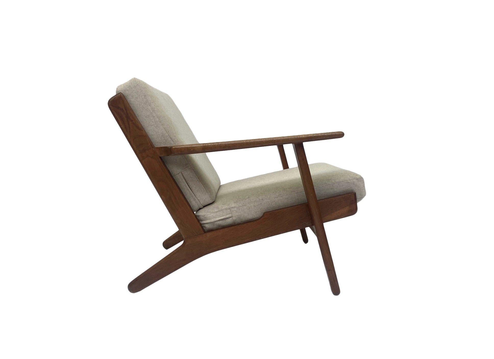 Danish Hans J. Wegner Ge 290 Oak And Cream Wool Lounge Armchair For Getama  11