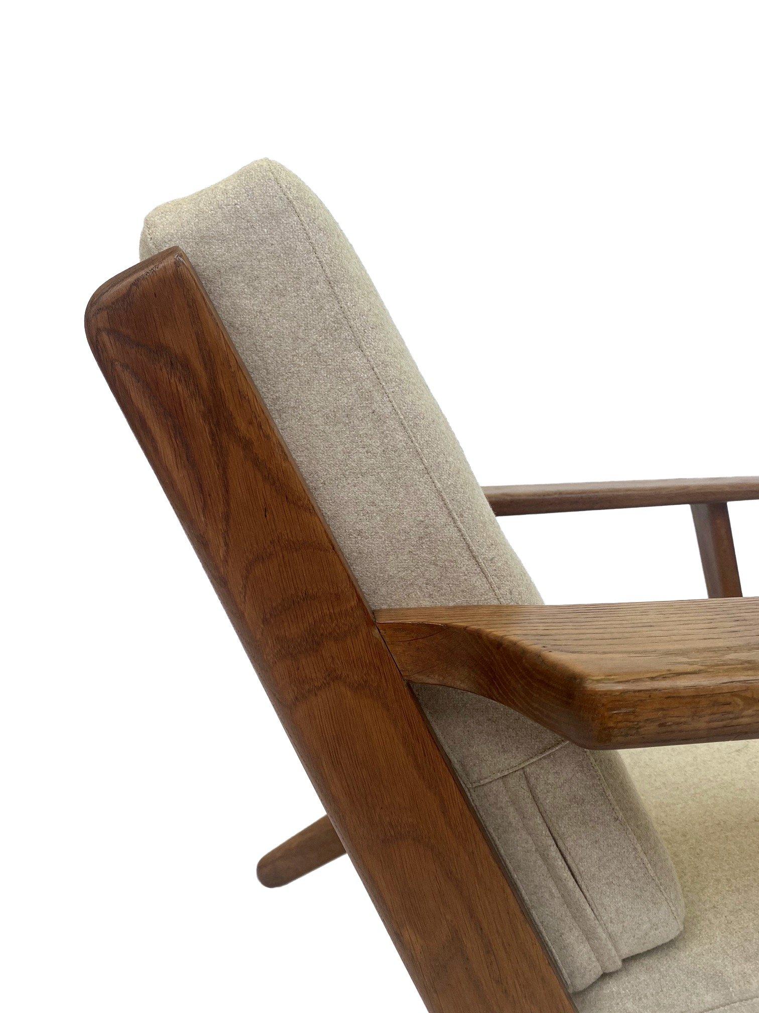 Mid-Century Modern Danish Hans J. Wegner Ge 290 Oak And Cream Wool Lounge Armchair For Getama 