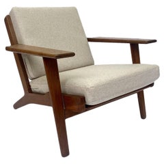 Danish Hans J. Wegner Ge 290 Oak And Cream Wool Lounge Armchair For Getama
