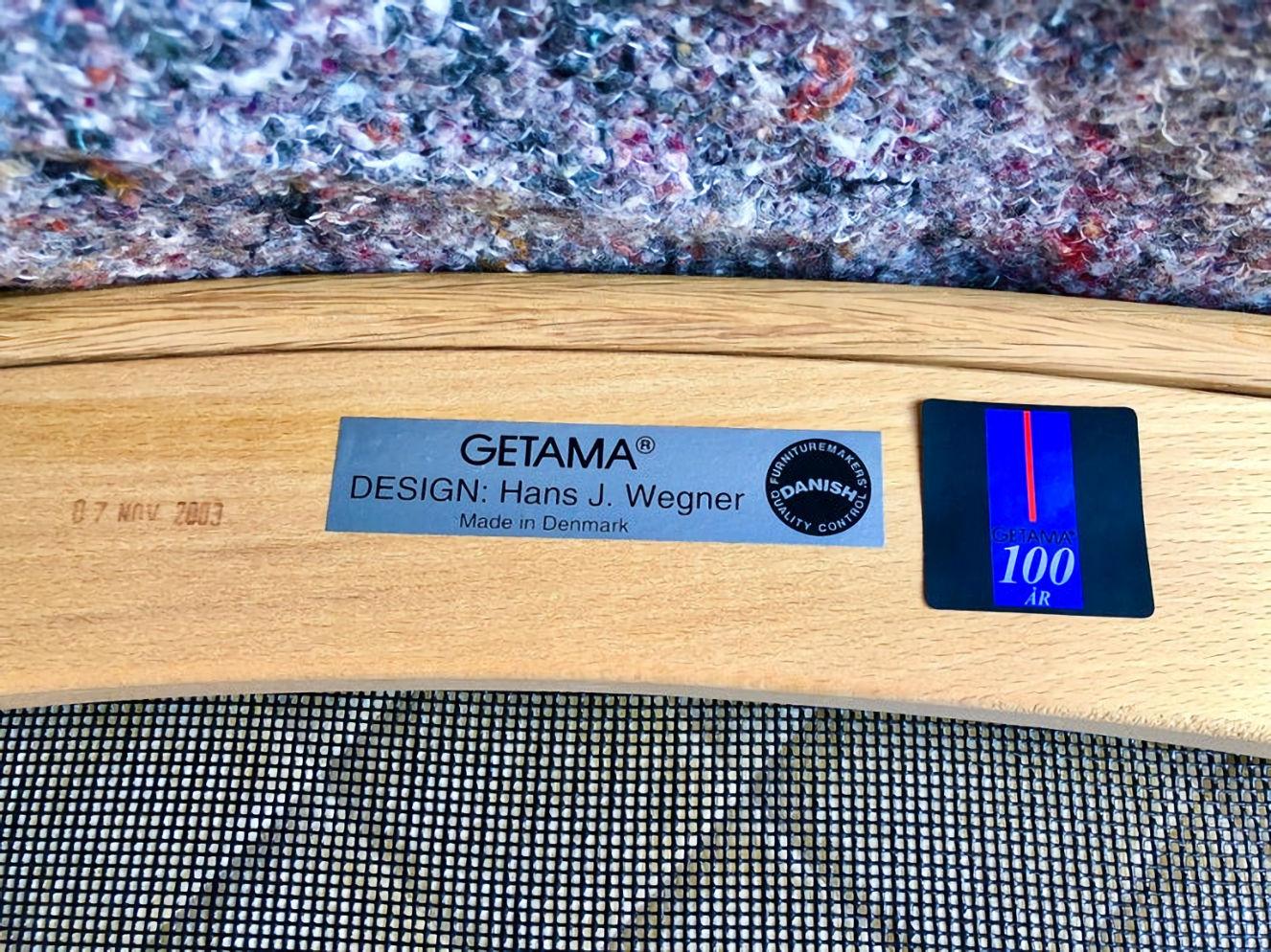 Ensemble de deux chaises longues de célébration GE-284 en chêne de Hans J. Wegner pour GETAMA en vente 6
