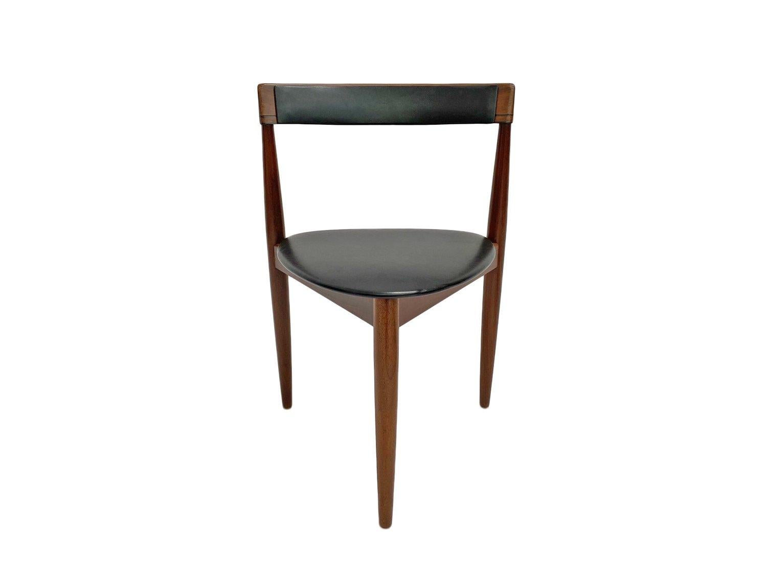 Table et chaises en teck de la série 