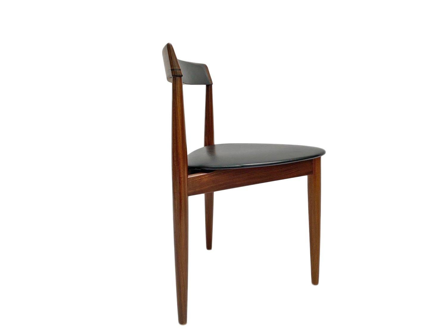 Danish Hans Olsen for Frem Røjle 'Roundette' Series Teak Dining Table and Chairs In Excellent Condition In London, GB