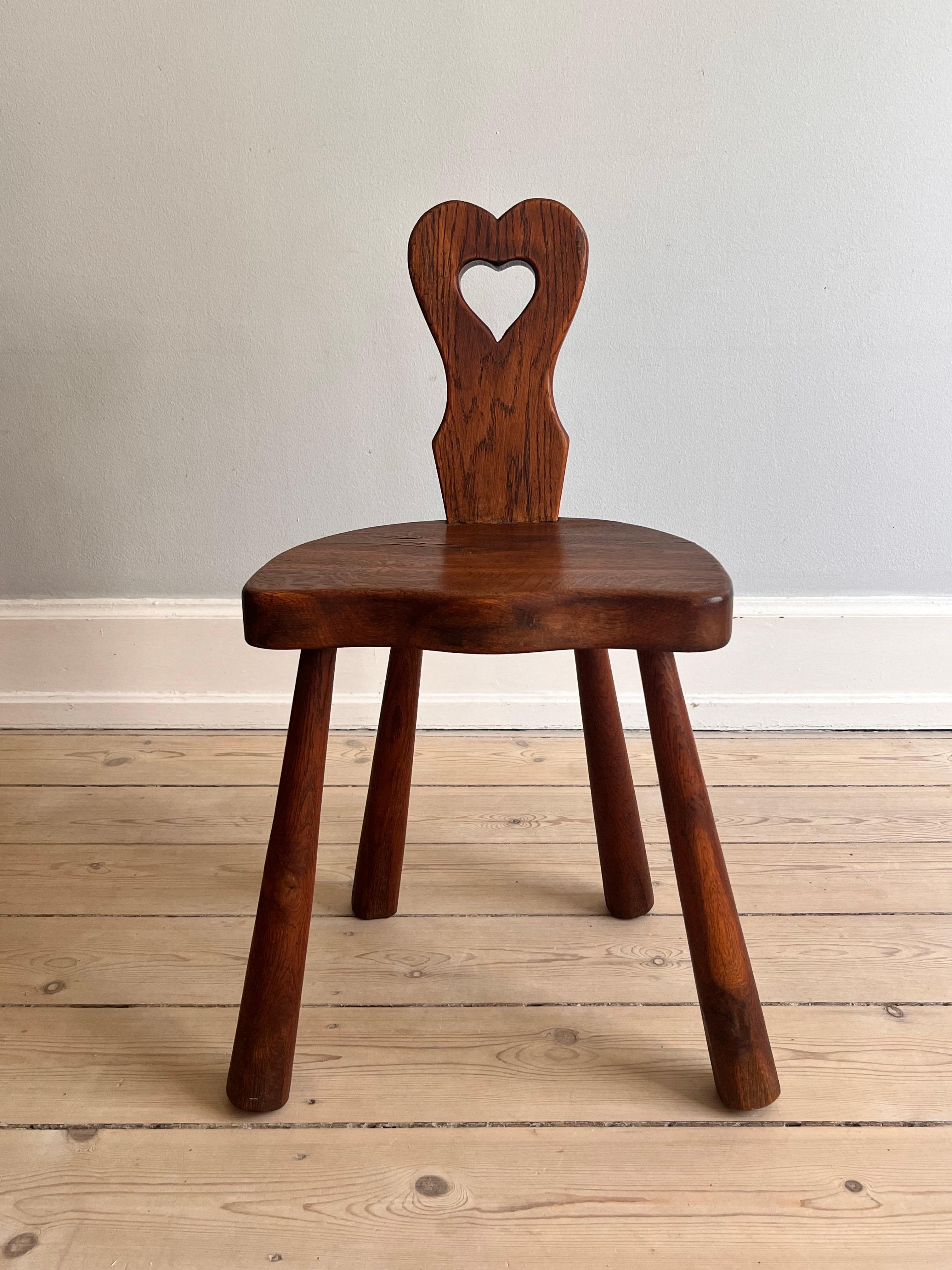 Early 20th Century Danish heart-shaped folk chair from the 1920s For Sale