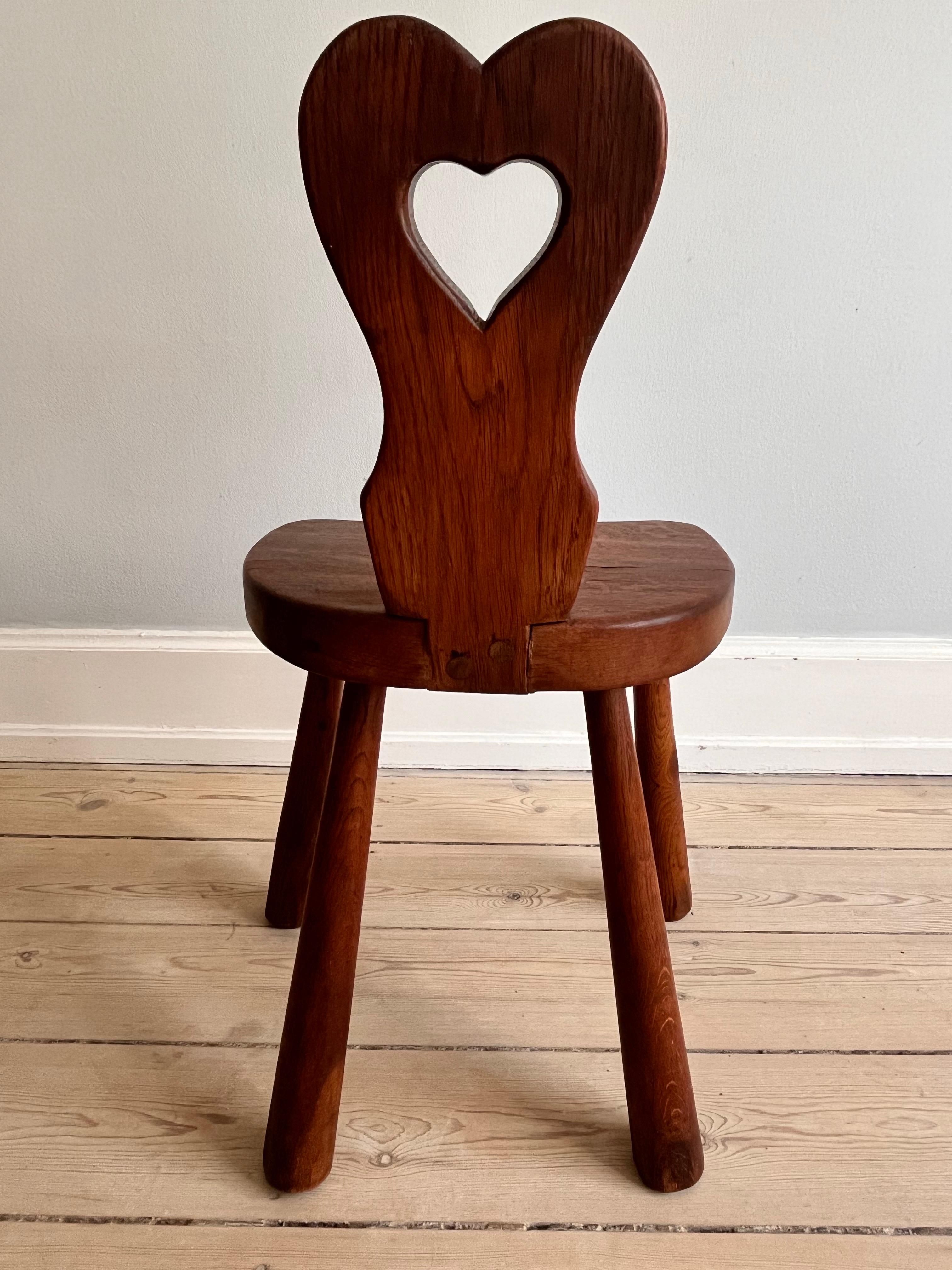 Danish heart-shaped folk chair from the 1920s For Sale 2