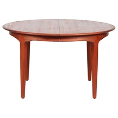 Danish Henning Kjærnulf large Round Dining Table Model 62 by Sorø Stolefabrik