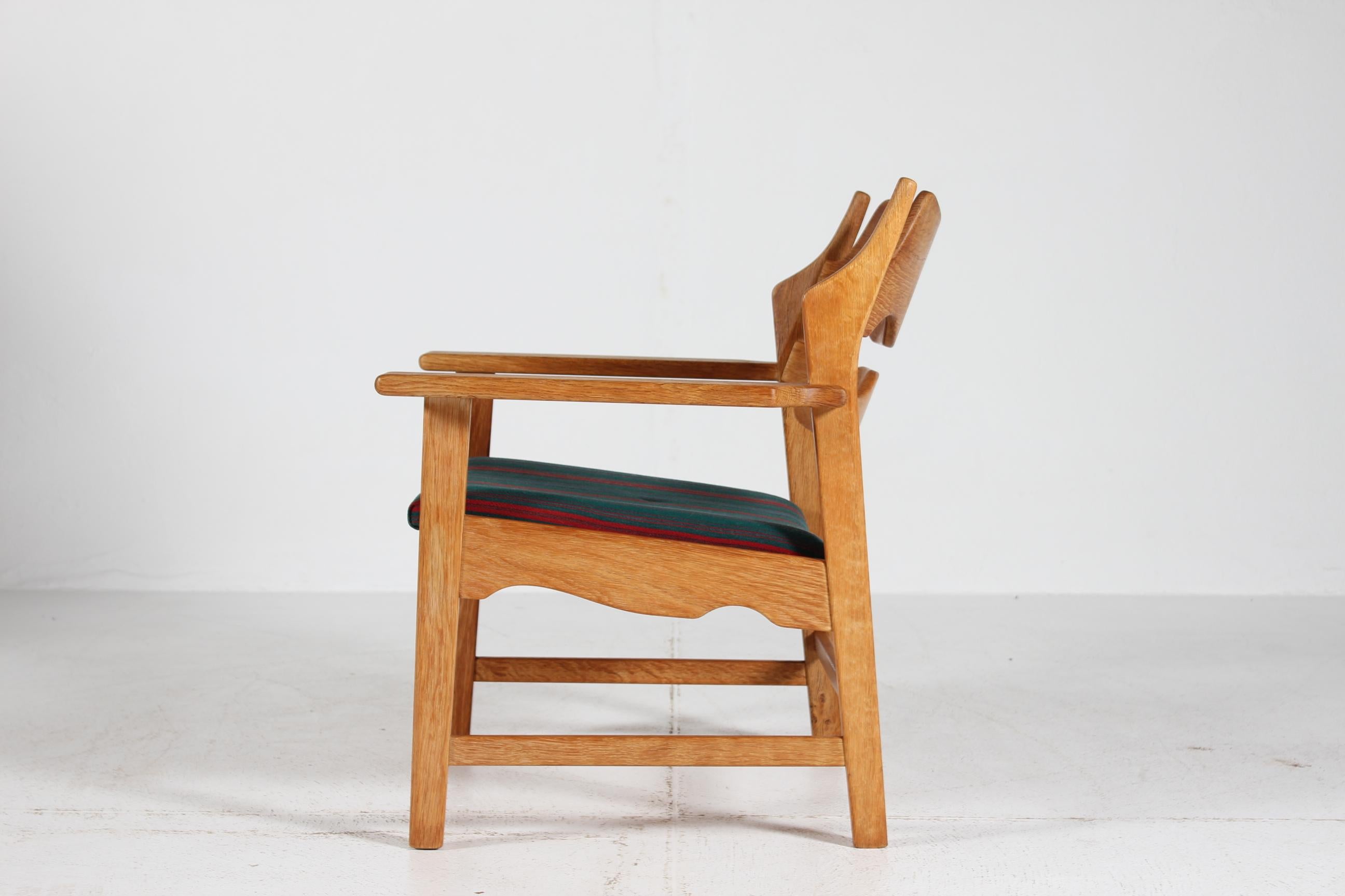 Danish Henning Kjærnulf Lounge Razor Blade Armchair Solid Oak with Striped Wool For Sale 1