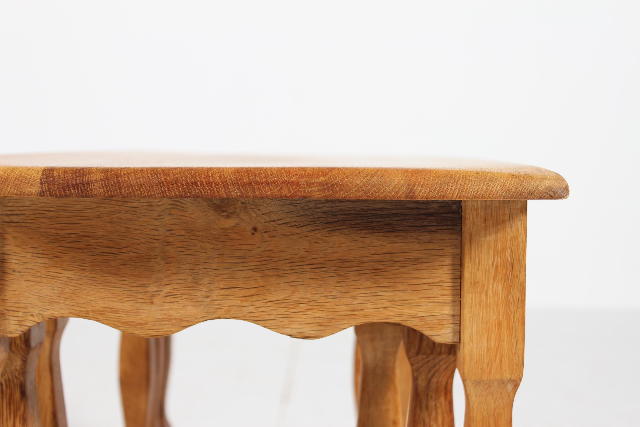 Danish Henning Kjærnulf style Set of Nesting Tables of Solid Oak, 1970s For Sale 5