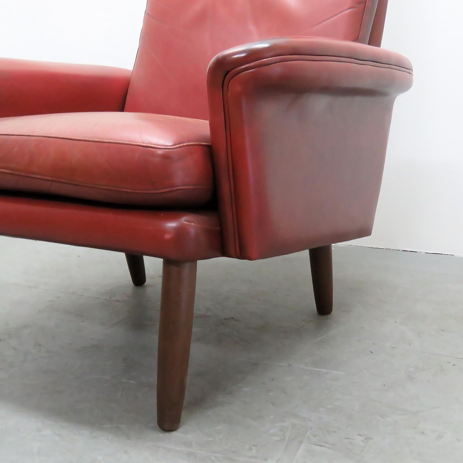 Danish High Back Leather Lounge Chair, 1960 For Sale 4